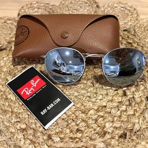 Ray Ban Round Metal Sunglasses in Silver-mirror lenses